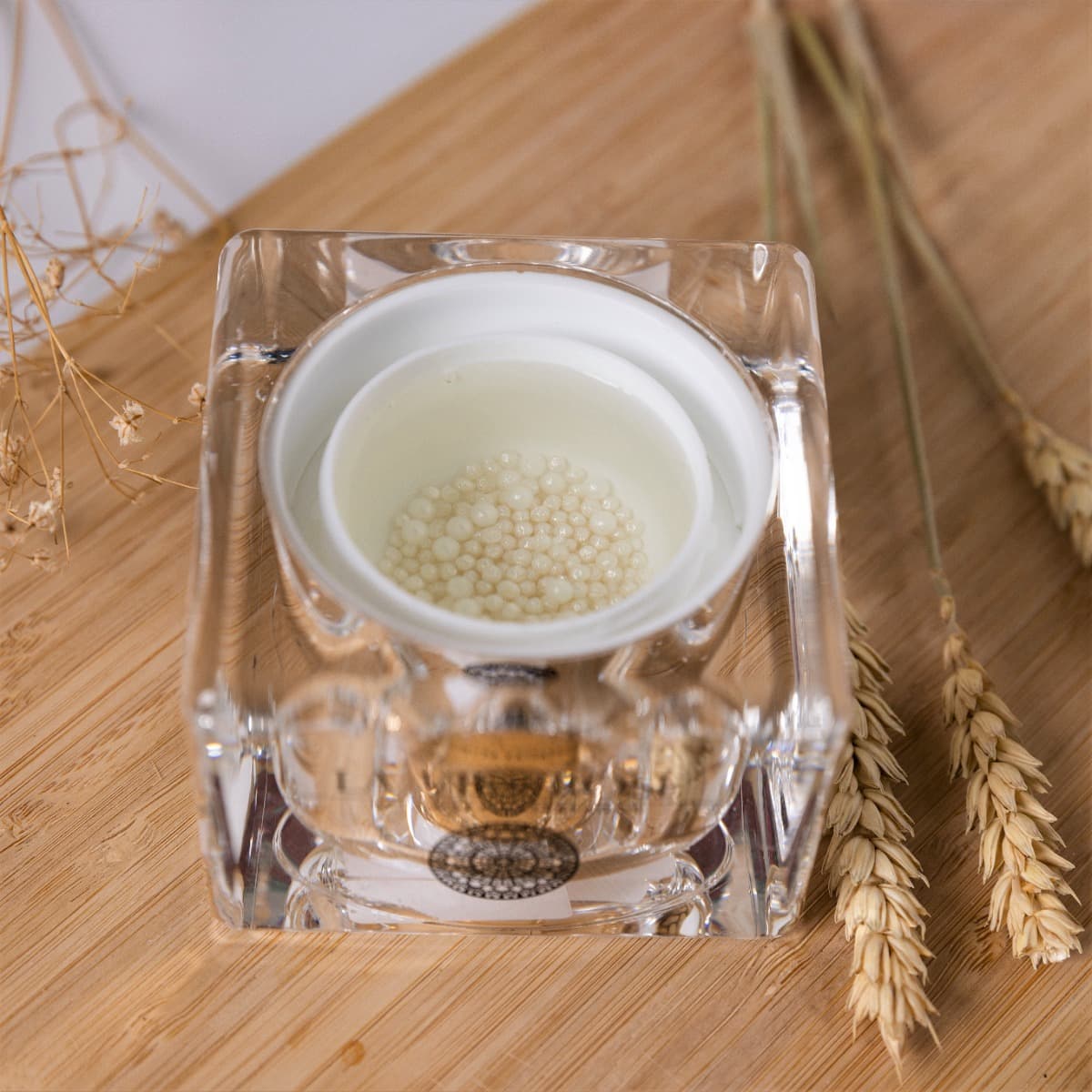 Platinum Serum with Pearls 50ml + Δώρο Derma Roller 1.0mm